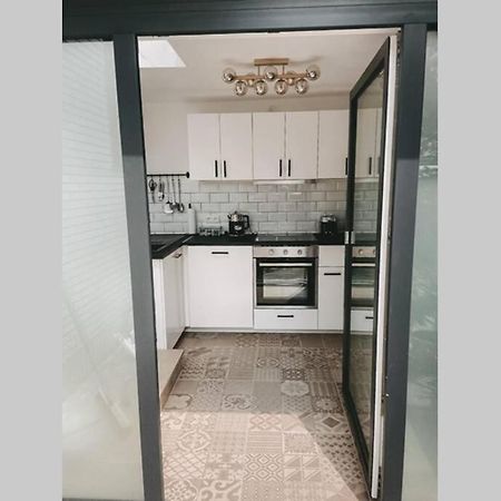 Wunderschoene Sanierte Wohnung Vor Den Toren Koelns מראה חיצוני תמונה